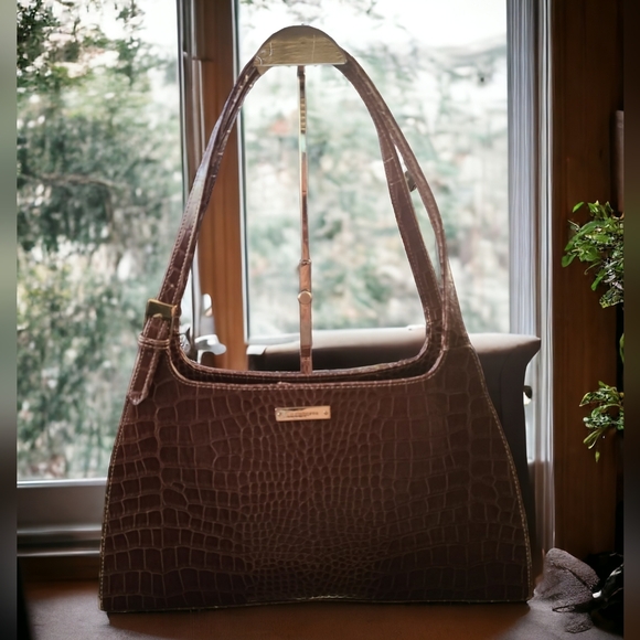 Liz Claiborne Handbags - Vintage Liz Claiborne Brown Faux Alligator Print Shoulder Bag